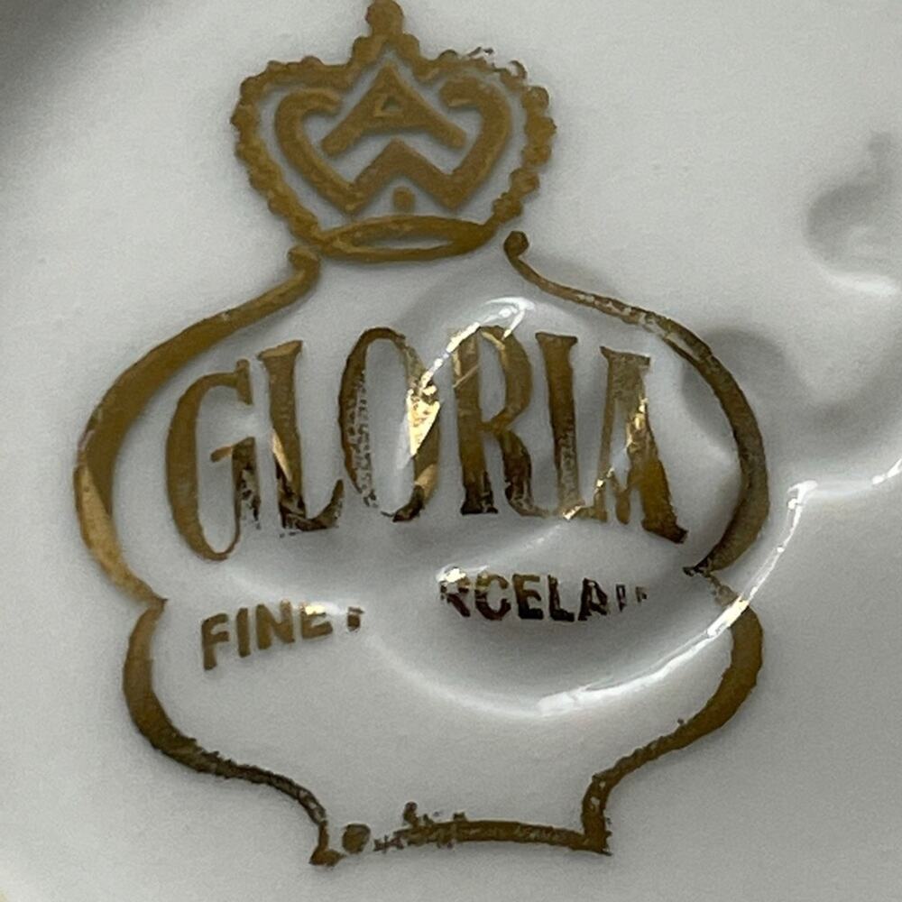 West Germany Rembrandt 10.5" Dinner Plate by Gloria Fine Porcelain Gilt‎ - Picture 6 of 7